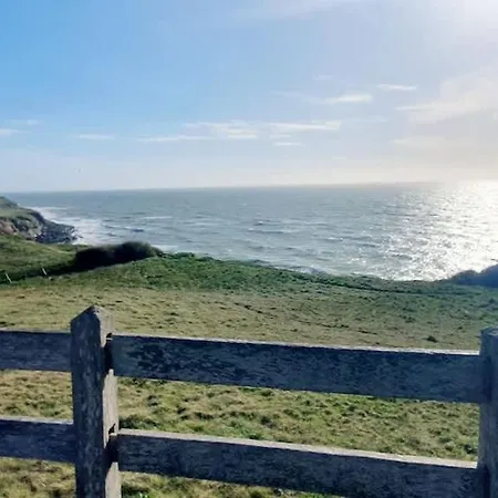 Holiday home Du Cap Gris-nez Vue Avec Terrasse Audinghen